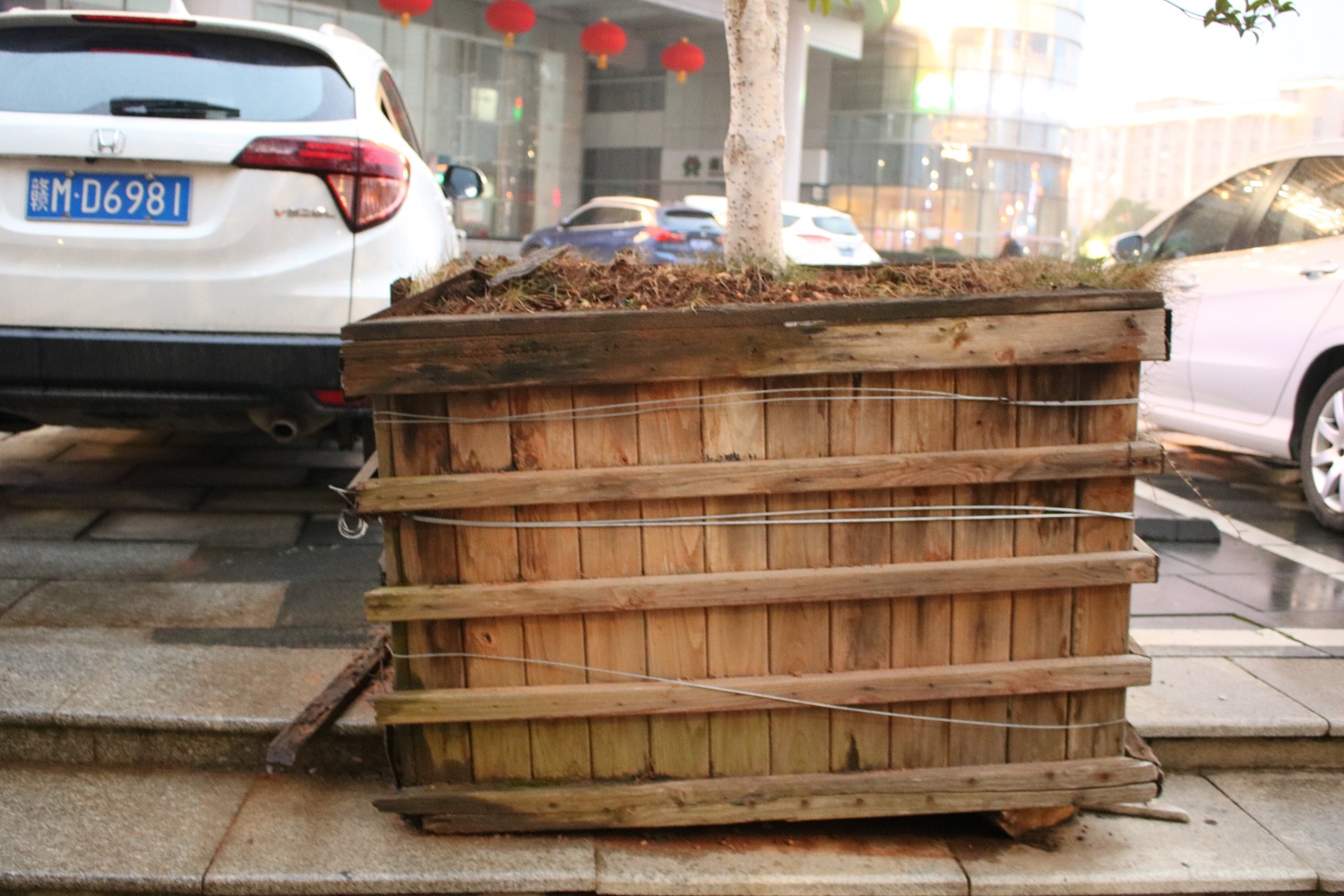 防腐木花箱能用几年？市政合适吗？