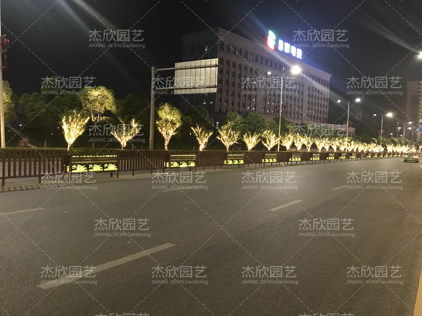 道路发光花箱，提亮街景